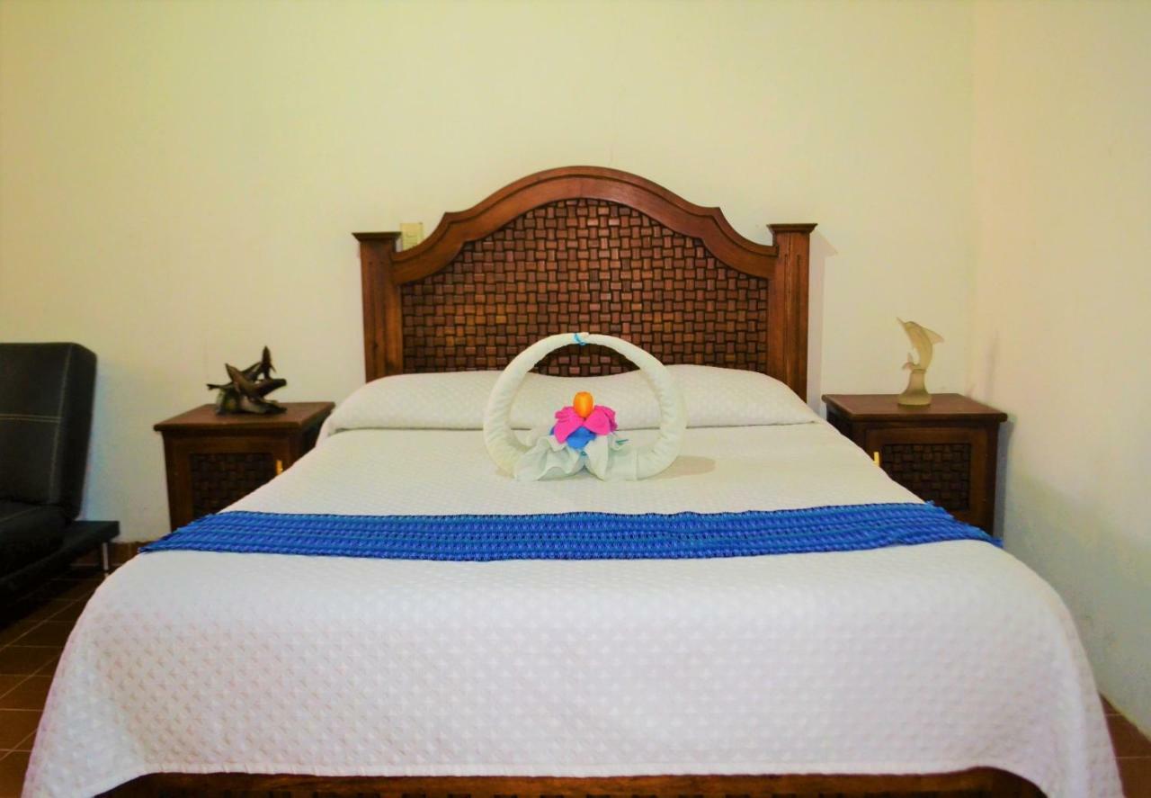 Hotel Delfín Comitán Esterno foto
